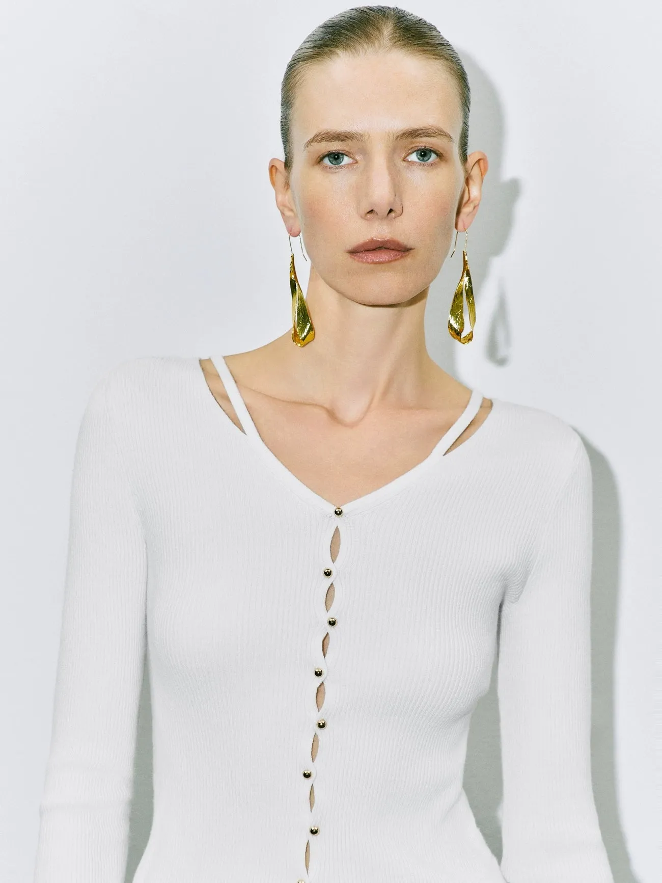 Button Up Knitted T-Shirts sold by Urban Revivo product image thumbnail 4