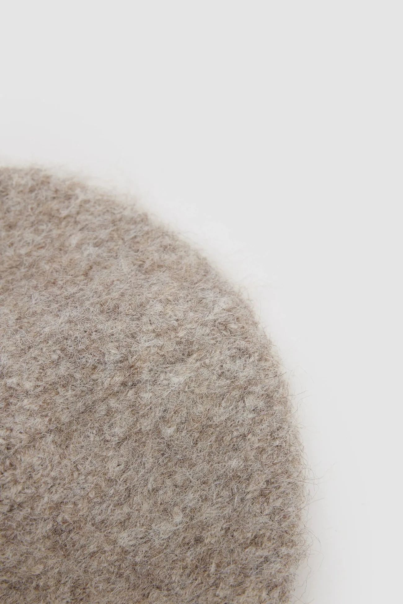 Beanie sold by Urban Revivo product image thumbnail 5