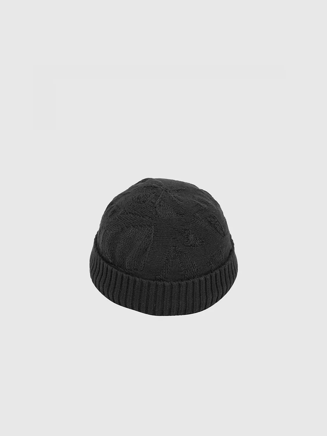 Beanie sold by Urban Revivo