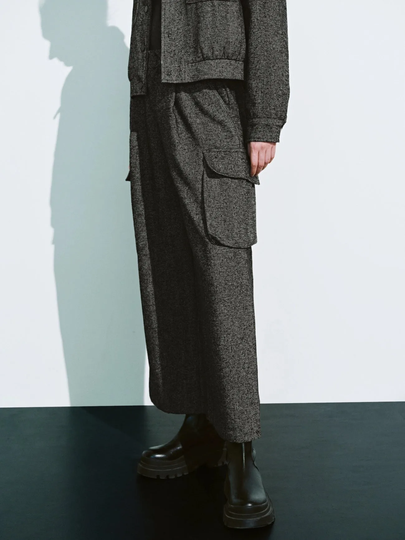 Flap Pocket Wide-Leg Pants sold by Urban Revivo product image thumbnail 3