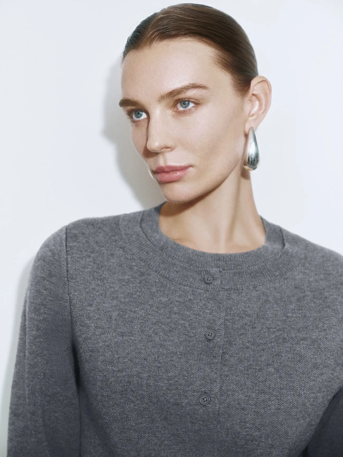 Regular Cropped Knitted T-Shirts sold by Urban Revivo product image thumbnail 4