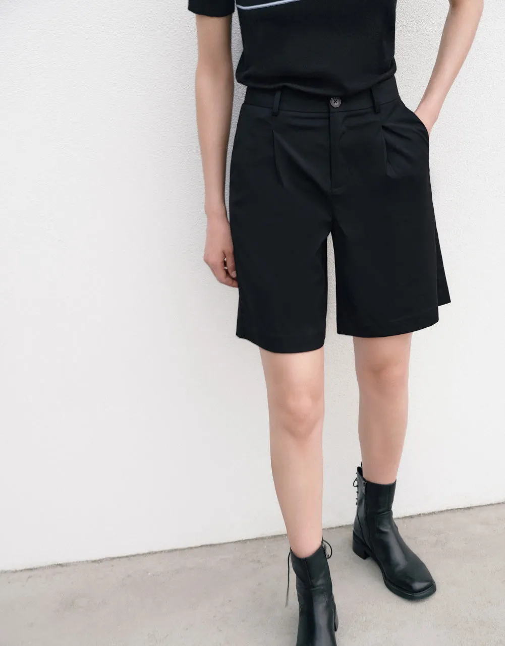 Urban Regular Shorts sold by Urban Revivo product image thumbnail 3