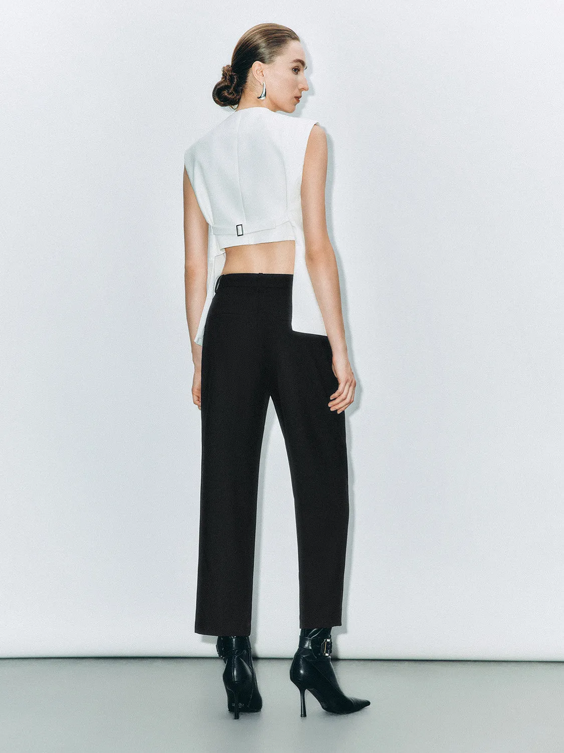 Regular Barrel Pants sold by Urban Revivo product image thumbnail 4