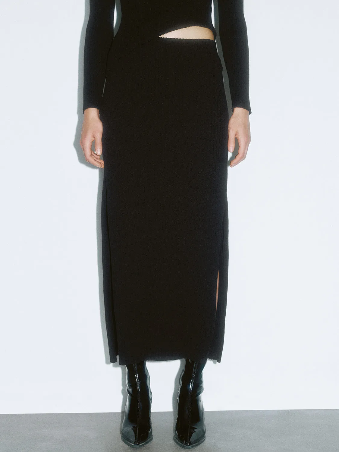 Split Hem Knitted Skirts sold by Urban Revivo product image thumbnail 2