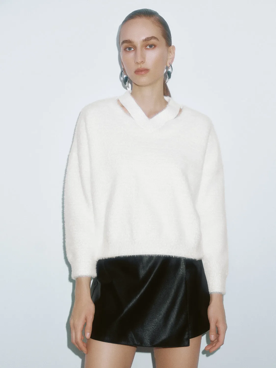 V-Neck Knitted T-Shirts sold by Urban Revivo