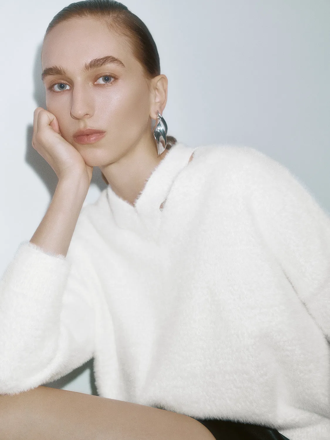 V-Neck Knitted T-Shirts sold by Urban Revivo product image thumbnail 5