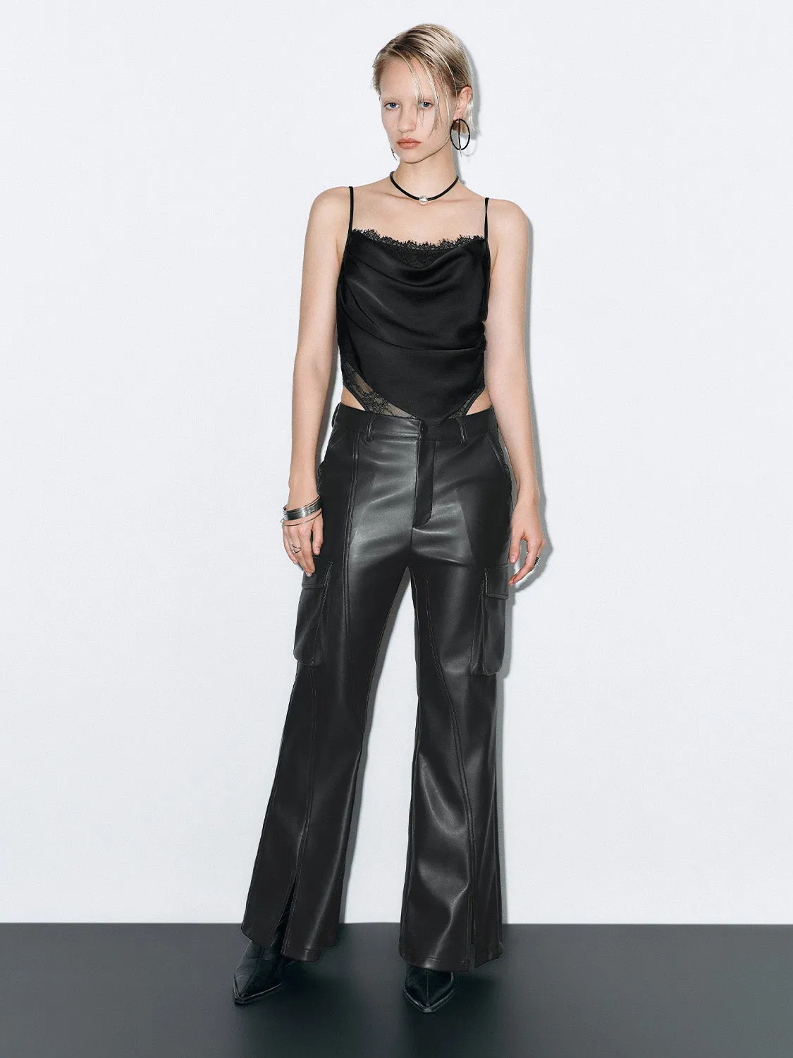 Split Hem Flap Pocket Flare Pants sold by Urban Revivo product image thumbnail 5