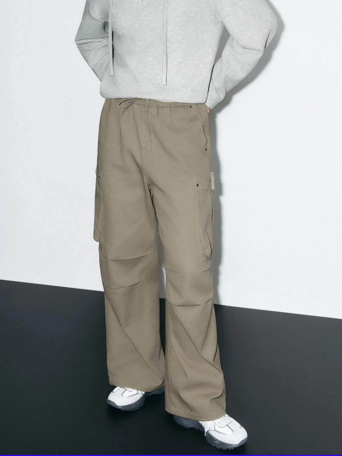 Loose Wide-Leg Cargo Pants sold by Urban Revivo product image thumbnail 2