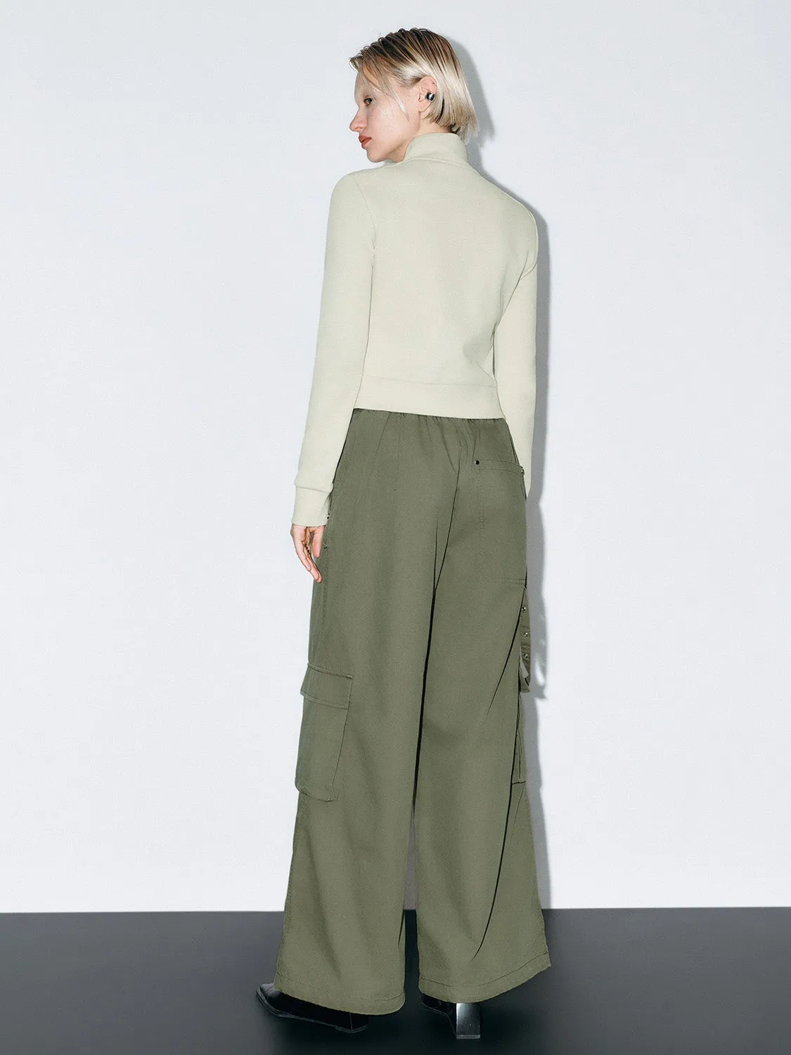 Elastic Flap Pocket Wide-Leg Pants sold by Urban Revivo product image thumbnail 4