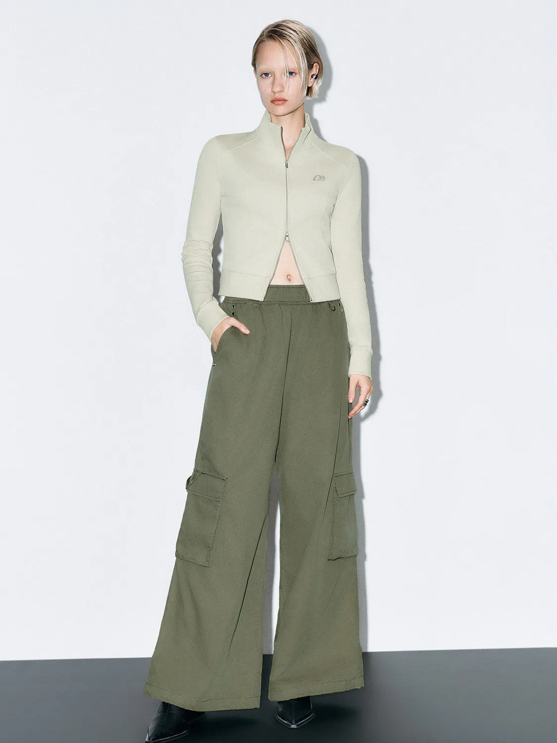 Elastic Flap Pocket Wide-Leg Pants sold by Urban Revivo product image thumbnail 5