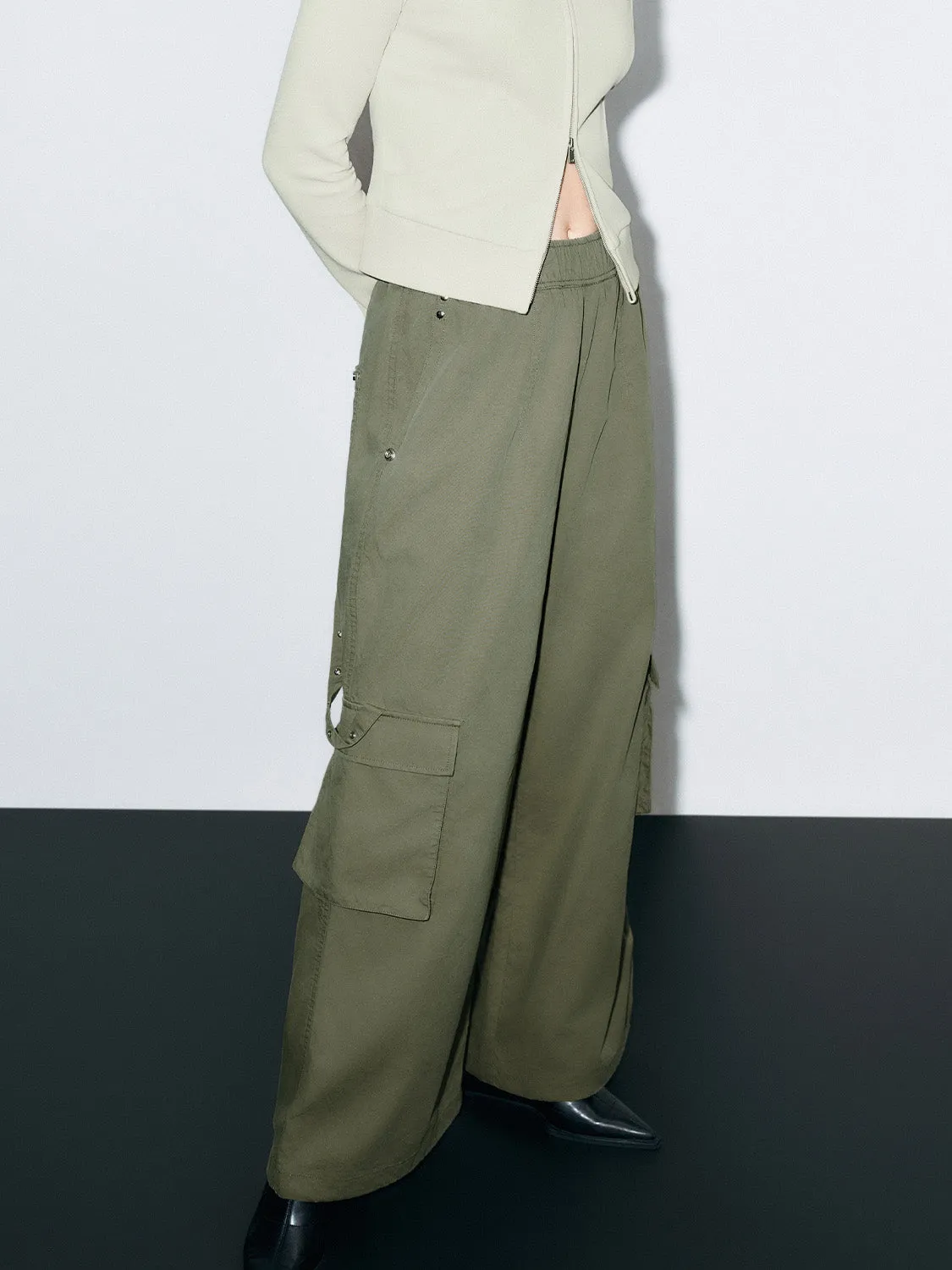 Elastic Flap Pocket Wide-Leg Pants sold by Urban Revivo product image thumbnail 3