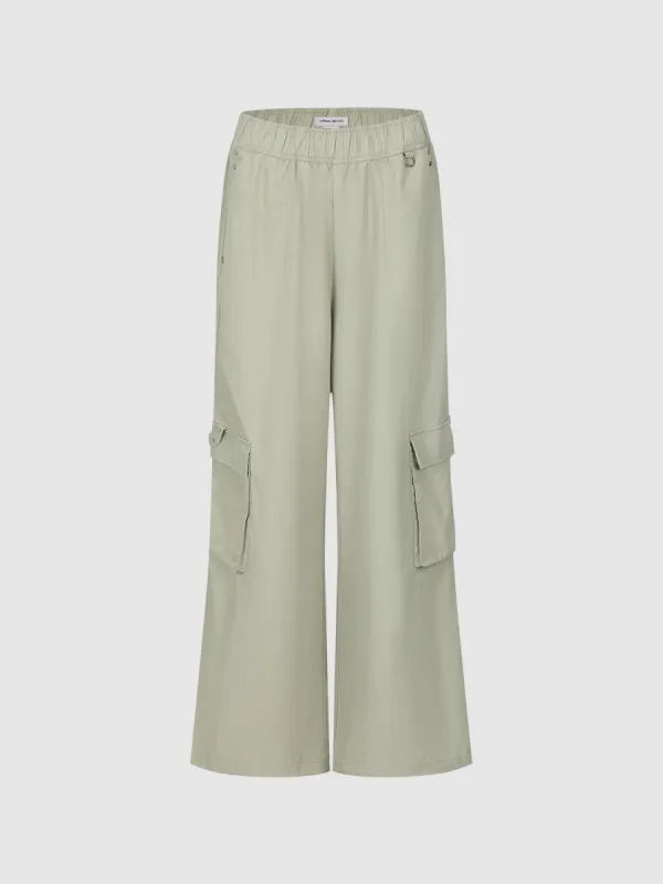 Elastic Flap Pocket Wide-Leg Pants sold by Urban Revivo