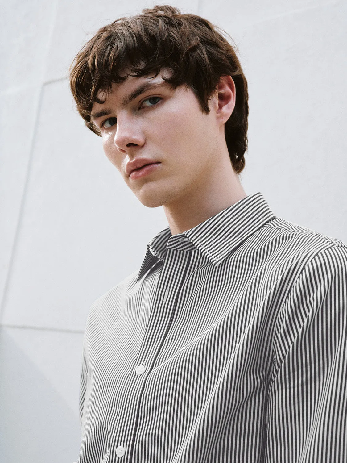 Button Up Long Sleeve Shirts sold by Urban Revivo product image thumbnail 5