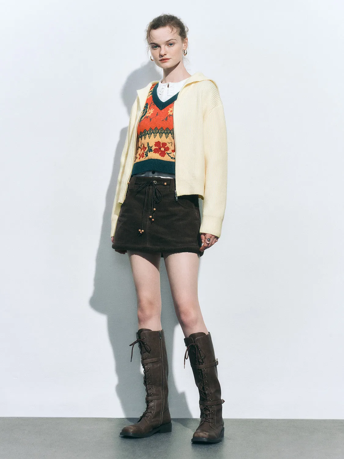 Zip Up Front Cropped Knitted Cardigans sold by Urban Revivo product image thumbnail 4