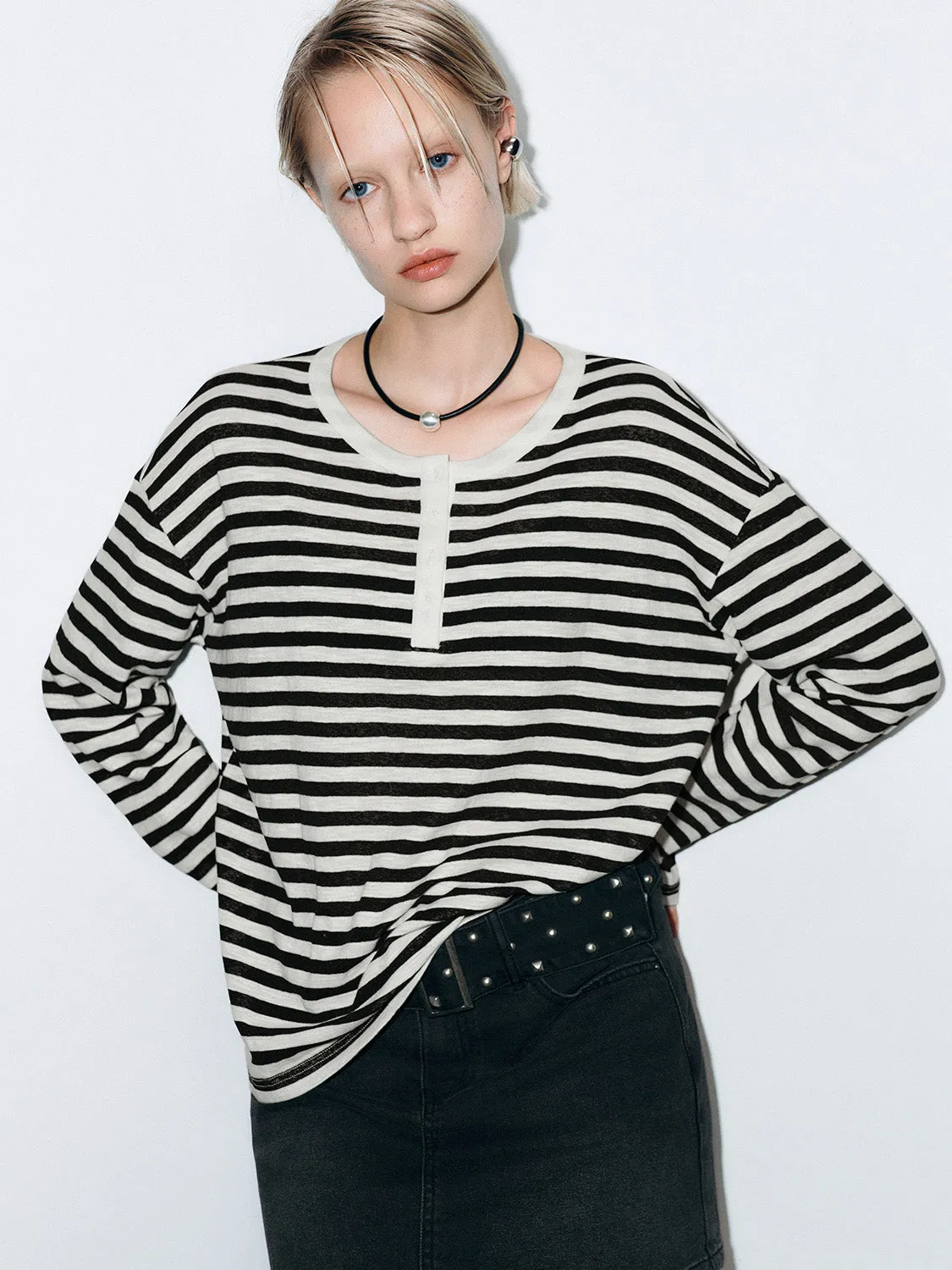 Striped Button Half Placket Loose T-Shirts sold by Urban Revivo product image thumbnail 2