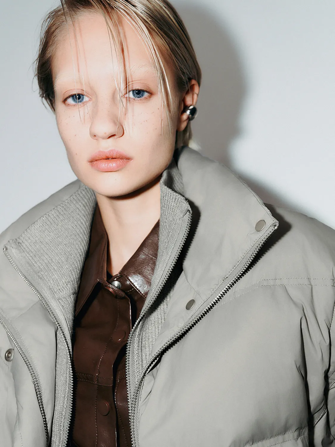 Loose Zip Front Puffer Jackets sold by Urban Revivo product image thumbnail 4