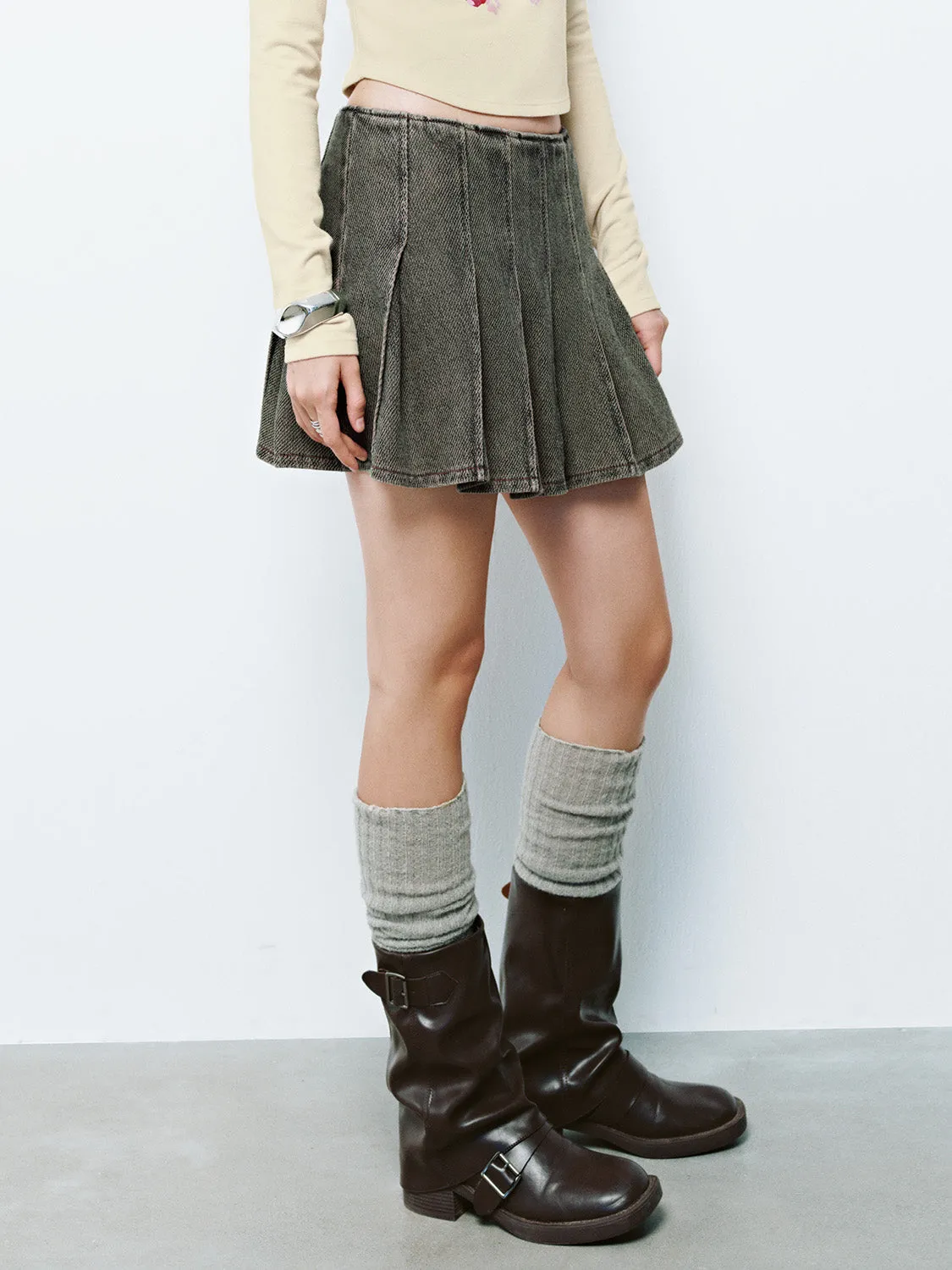 Pleated Denim Mini Skirts sold by Urban Revivo product image thumbnail 3