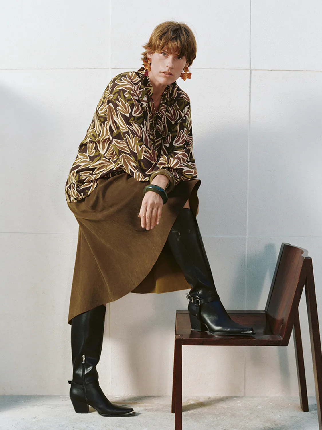 Leaf Printed Loose Overhead Shirts sold by Urban Revivo product image thumbnail 2