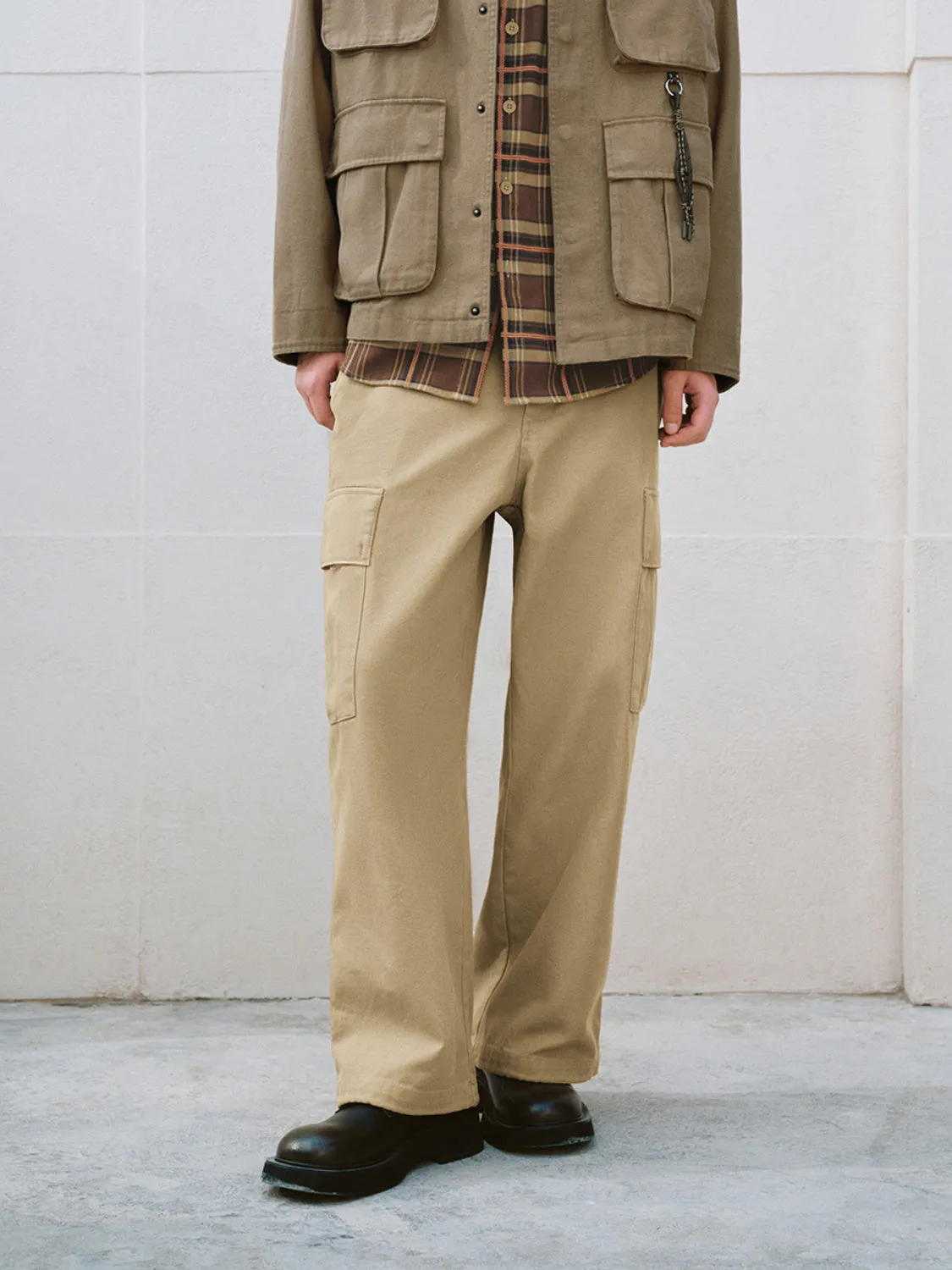 Wide-Leg Flap Pocket Pants sold by Urban Revivo product image thumbnail 2