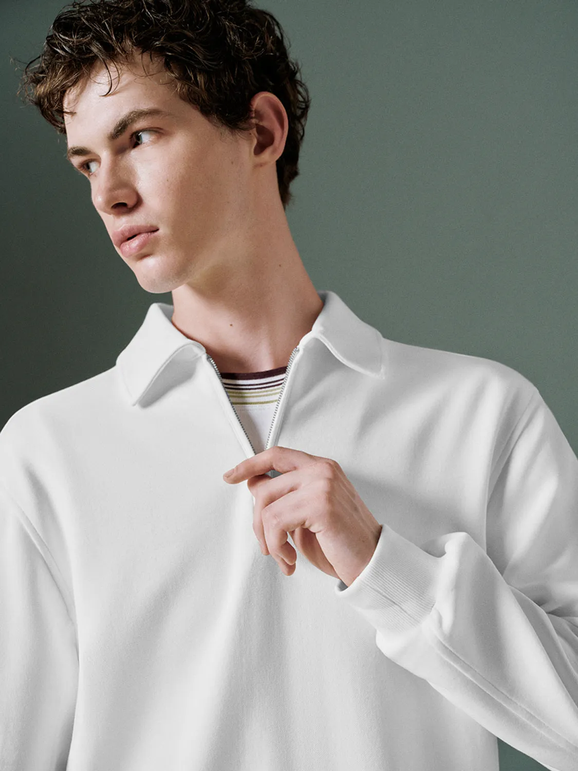 Zip Half Placket Sweatshirts sold by Urban Revivo product image thumbnail 3