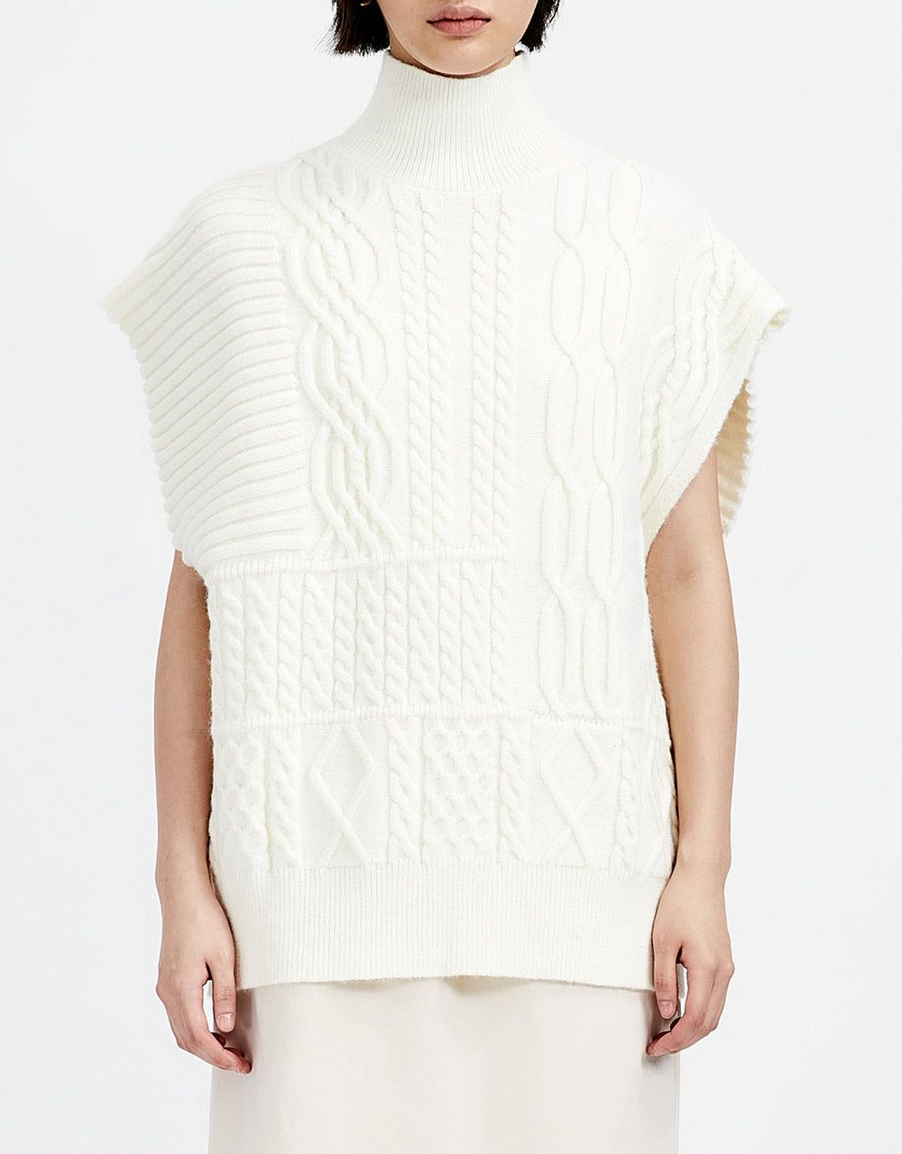 Turtle Neck Cable Knit Sweater Vest sold by Urban Revivo product image thumbnail 5