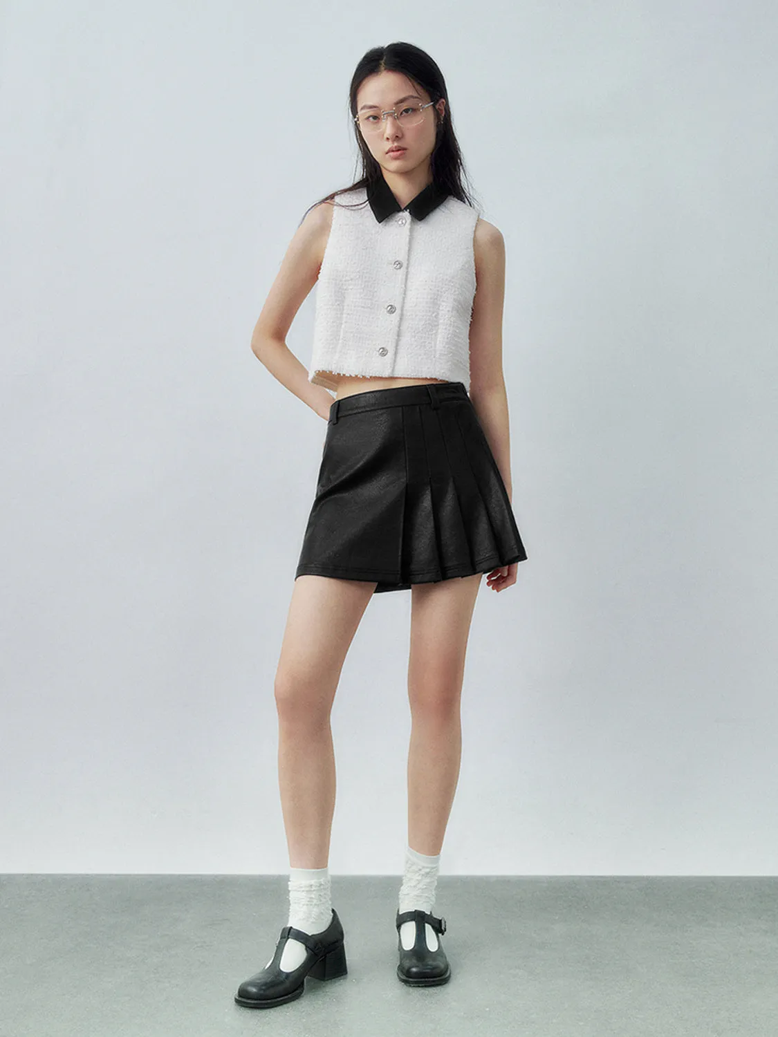 Mini Pleated A-Line Skirts sold by Urban Revivo product image thumbnail 5