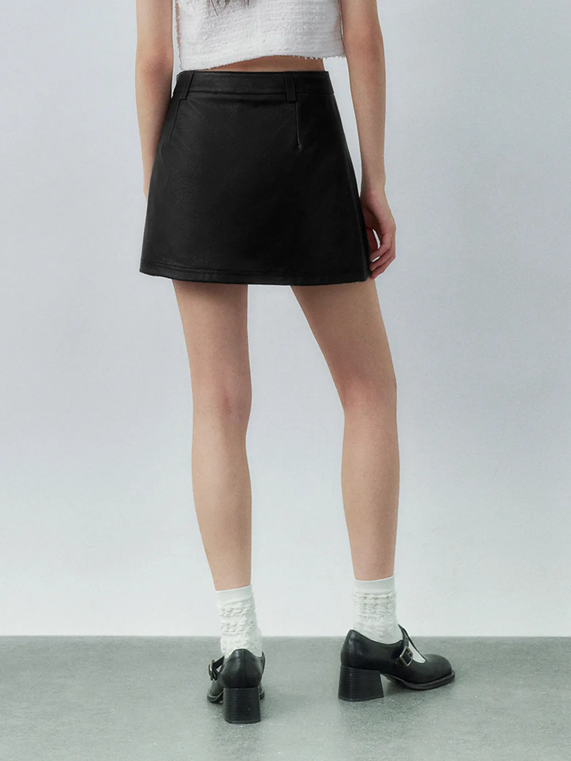Mini Pleated A-Line Skirts sold by Urban Revivo product image thumbnail 3