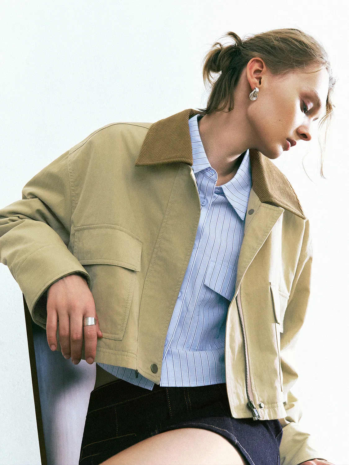 Cropped Straight Jacket sold by Urban Revivo product image thumbnail 2