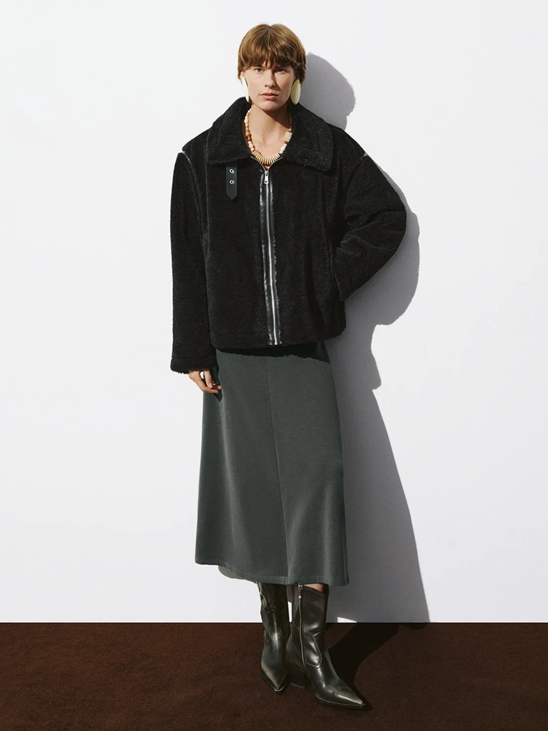 Loose Fur Jackets sold by Urban Revivo product image thumbnail 4