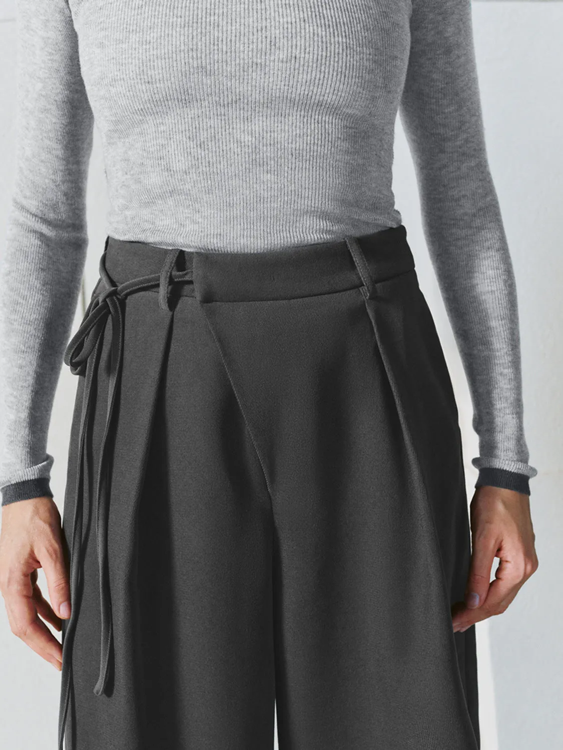 Straight Wide-Leg Pants sold by Urban Revivo product image thumbnail 4