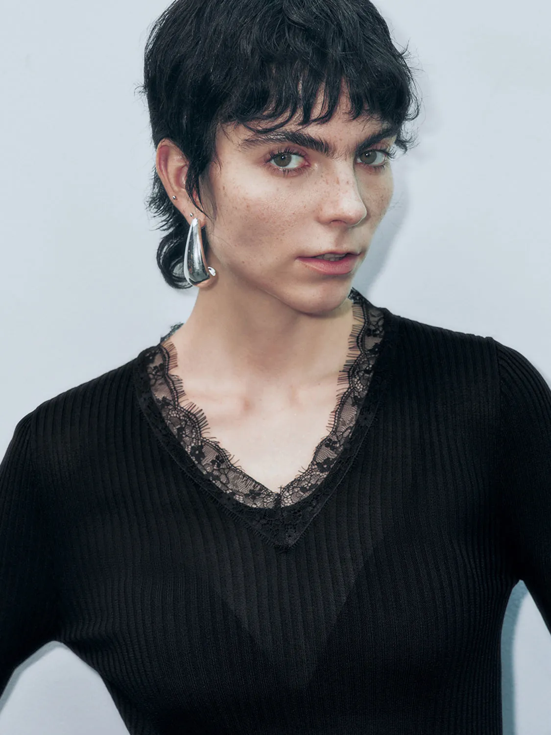 Abstract Pattern Knitted T-Shirts sold by Urban Revivo product image thumbnail 5