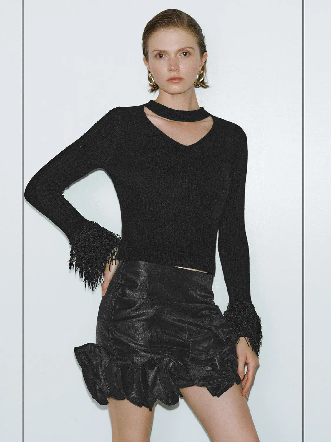 V-Neck Skinny Knitted T-Shirts sold by Urban Revivo