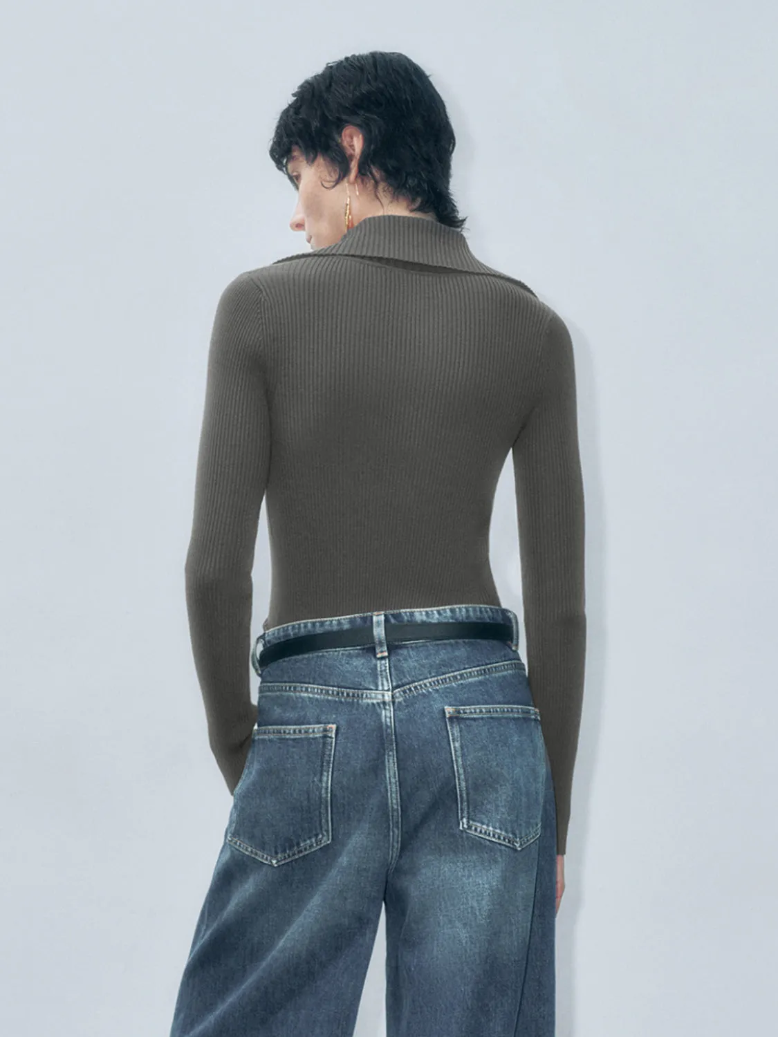 Wide Lapel Knitted T-Shirts sold by Urban Revivo product image thumbnail 2