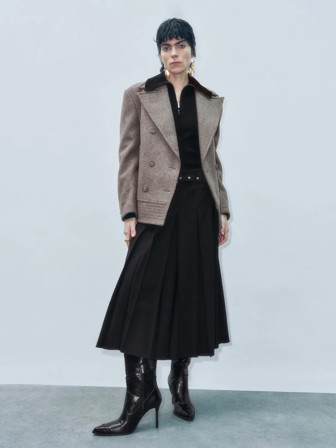 Peak Collar Jackets sold by Urban Revivo product image thumbnail 4