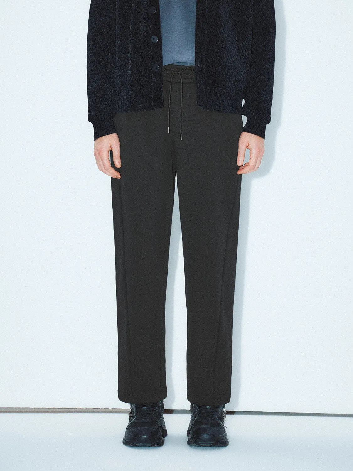 Loose Barrel Pants sold by Urban Revivo product image thumbnail 2