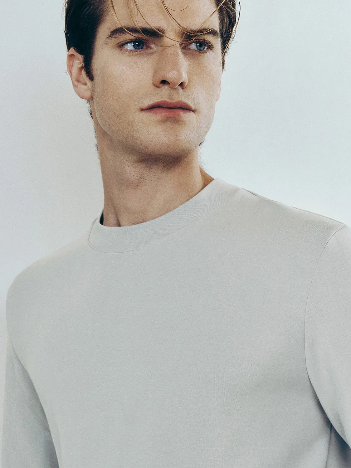 Crew Neck Long Sleeve T-Shirts sold by Urban Revivo product image thumbnail 5