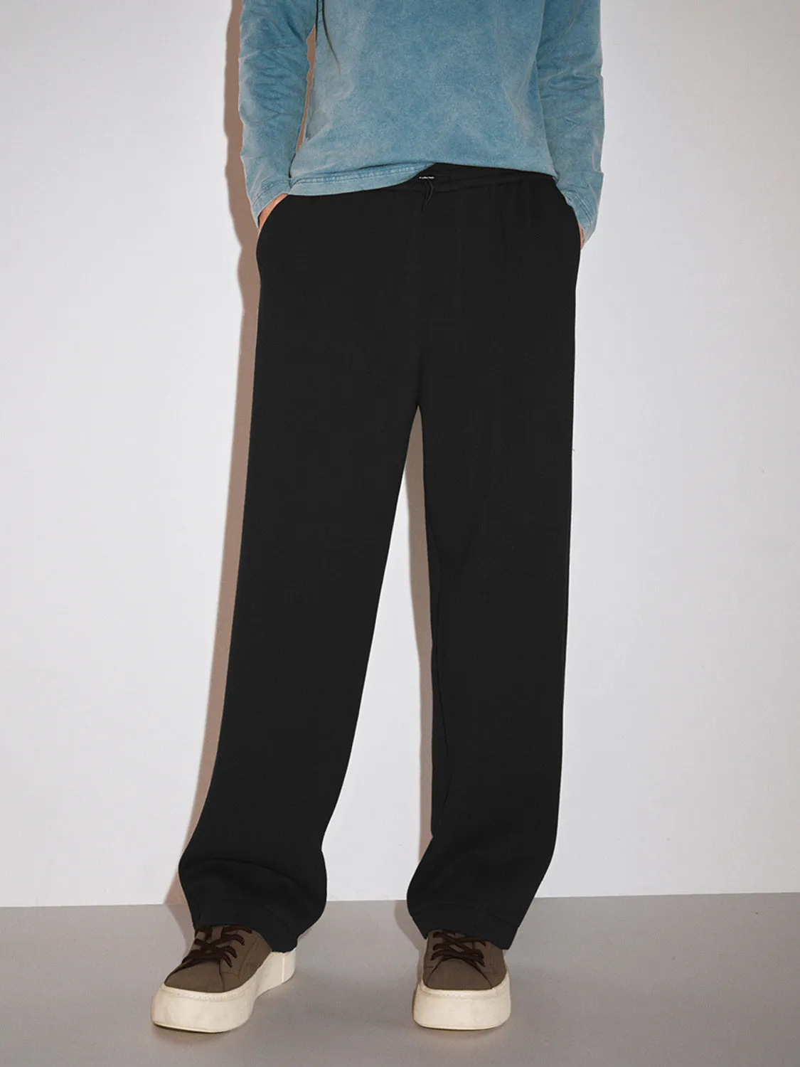 Loose Straight Pants sold by Urban Revivo product image thumbnail 2