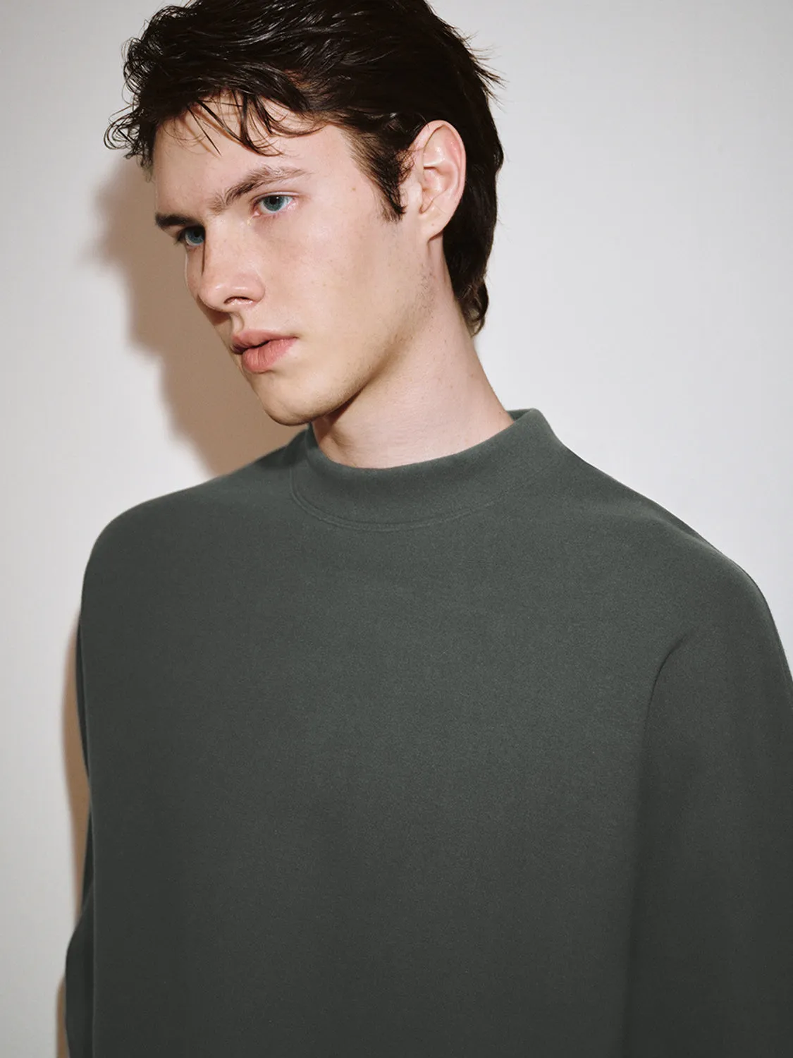 Crew Neck Sweatshirts sold by Urban Revivo product image thumbnail 3