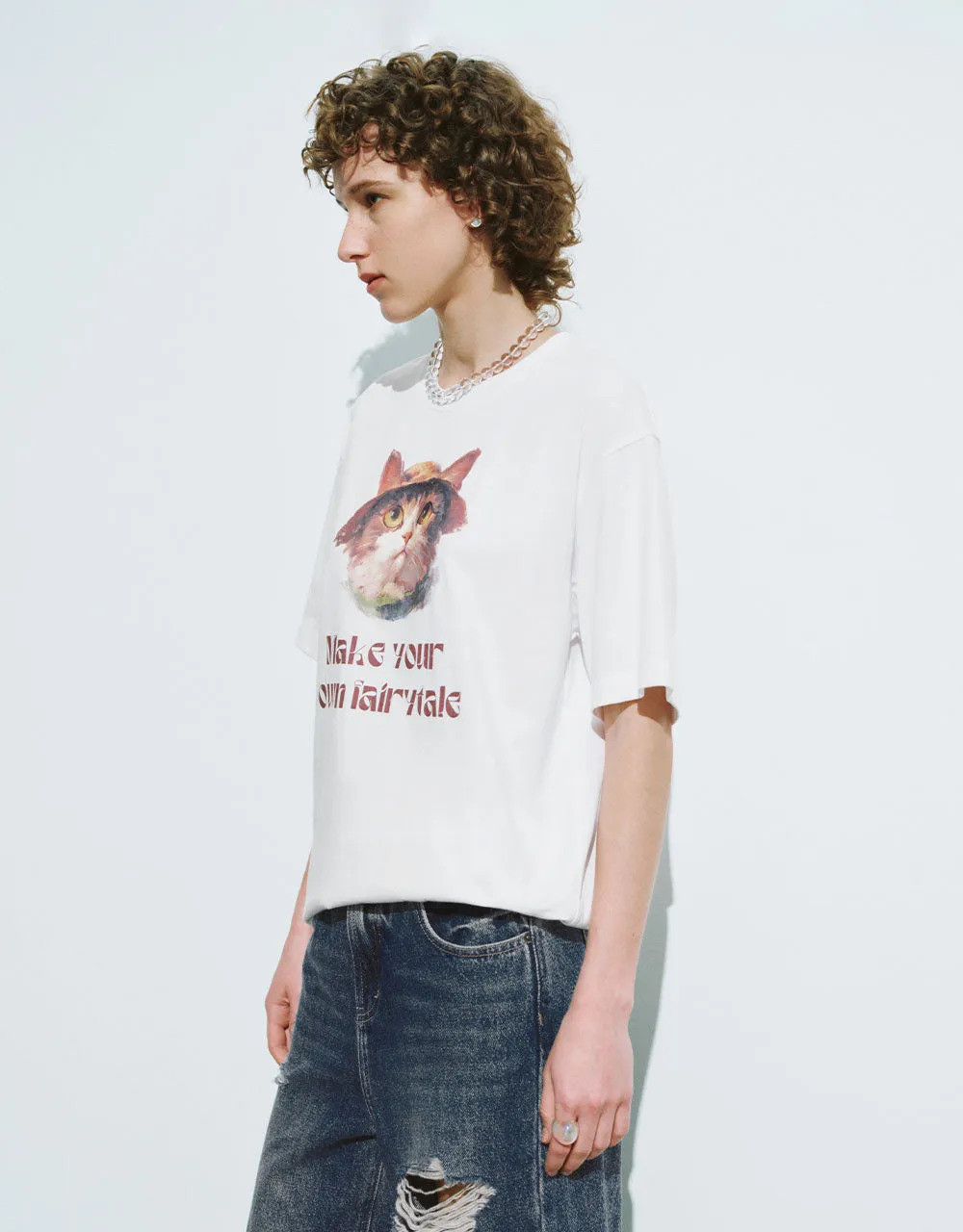 Cat Printed Crew Neck Loose T-Shirt sold by Urban Revivo product image thumbnail 3