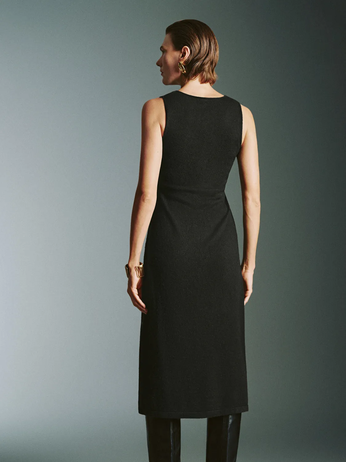 V-Neck Maxi Knitted Dresses sold by Urban Revivo product image thumbnail 2