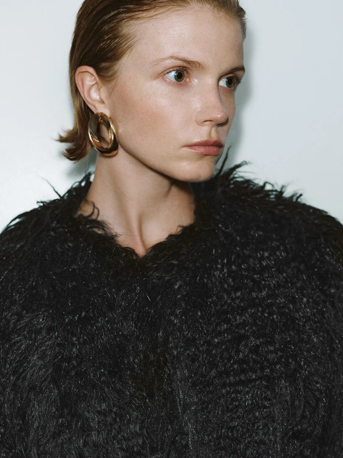 Loose Fur Jackets sold by Urban Revivo product image thumbnail 5