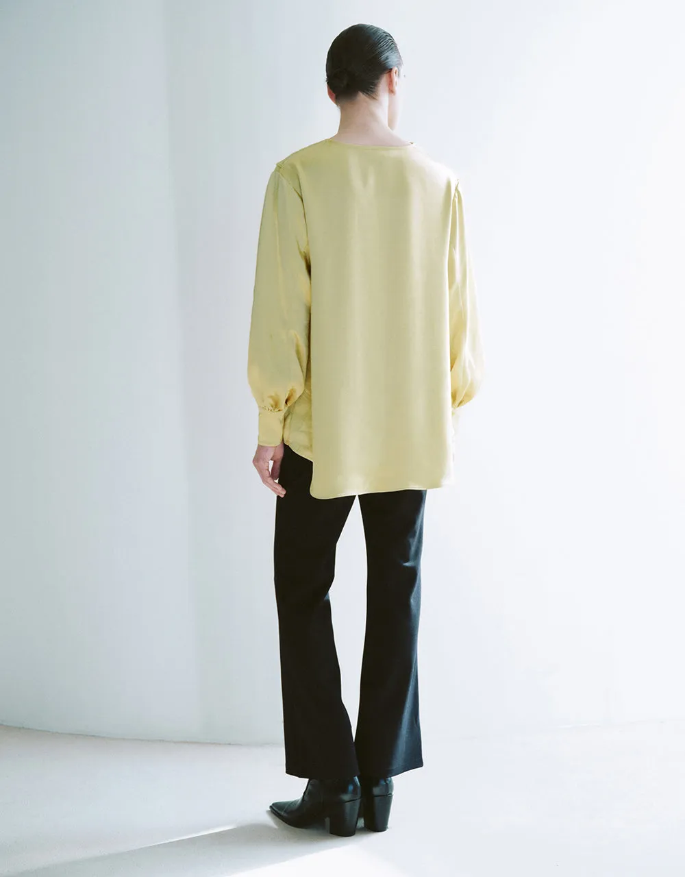 Ruffle V-Neck Overhead Shirt sold by Urban Revivo product image thumbnail 5