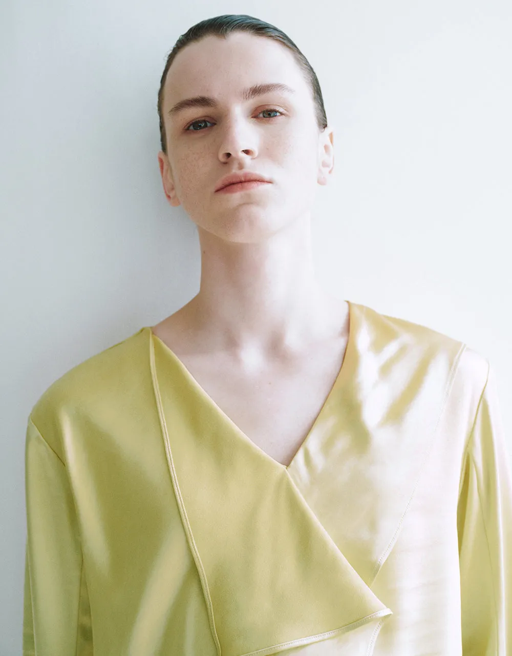 Ruffle V-Neck Overhead Shirt sold by Urban Revivo product image thumbnail 4