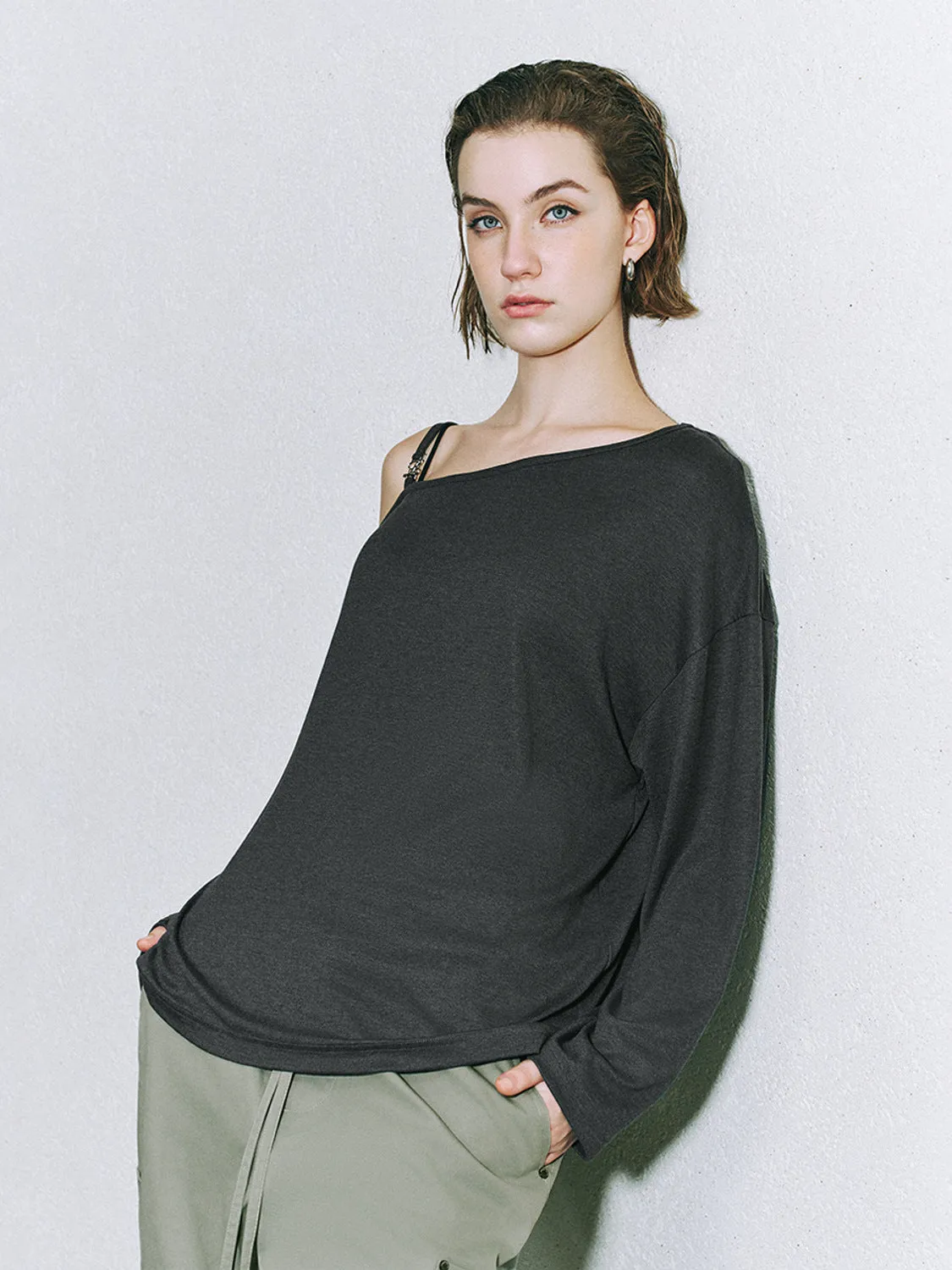 Cold Shoulder Loose T-Shirts sold by Urban Revivo product image thumbnail 5