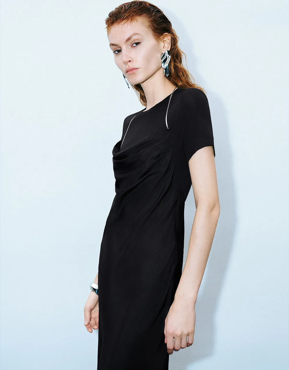 Crew Neck Straight Dress sold by Urban Revivo product image thumbnail 2