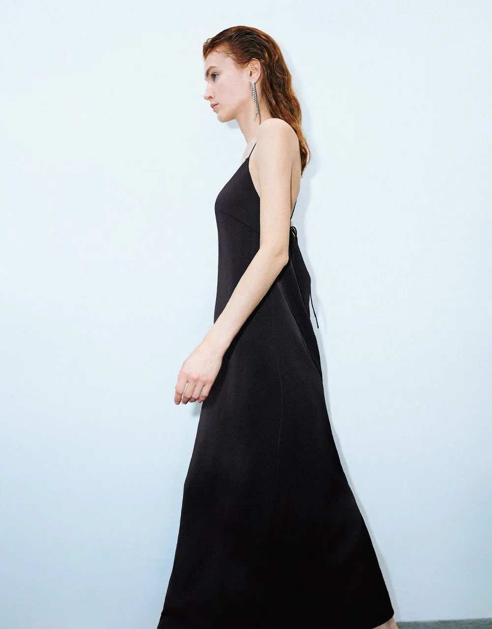 V Neck A-Line Cami Dress sold by Urban Revivo product image thumbnail 2