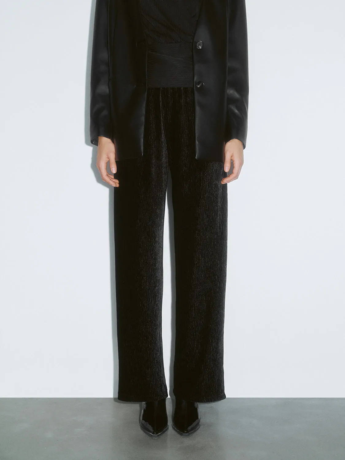 Regular Wide-Leg Pants sold by Urban Revivo product image thumbnail 2