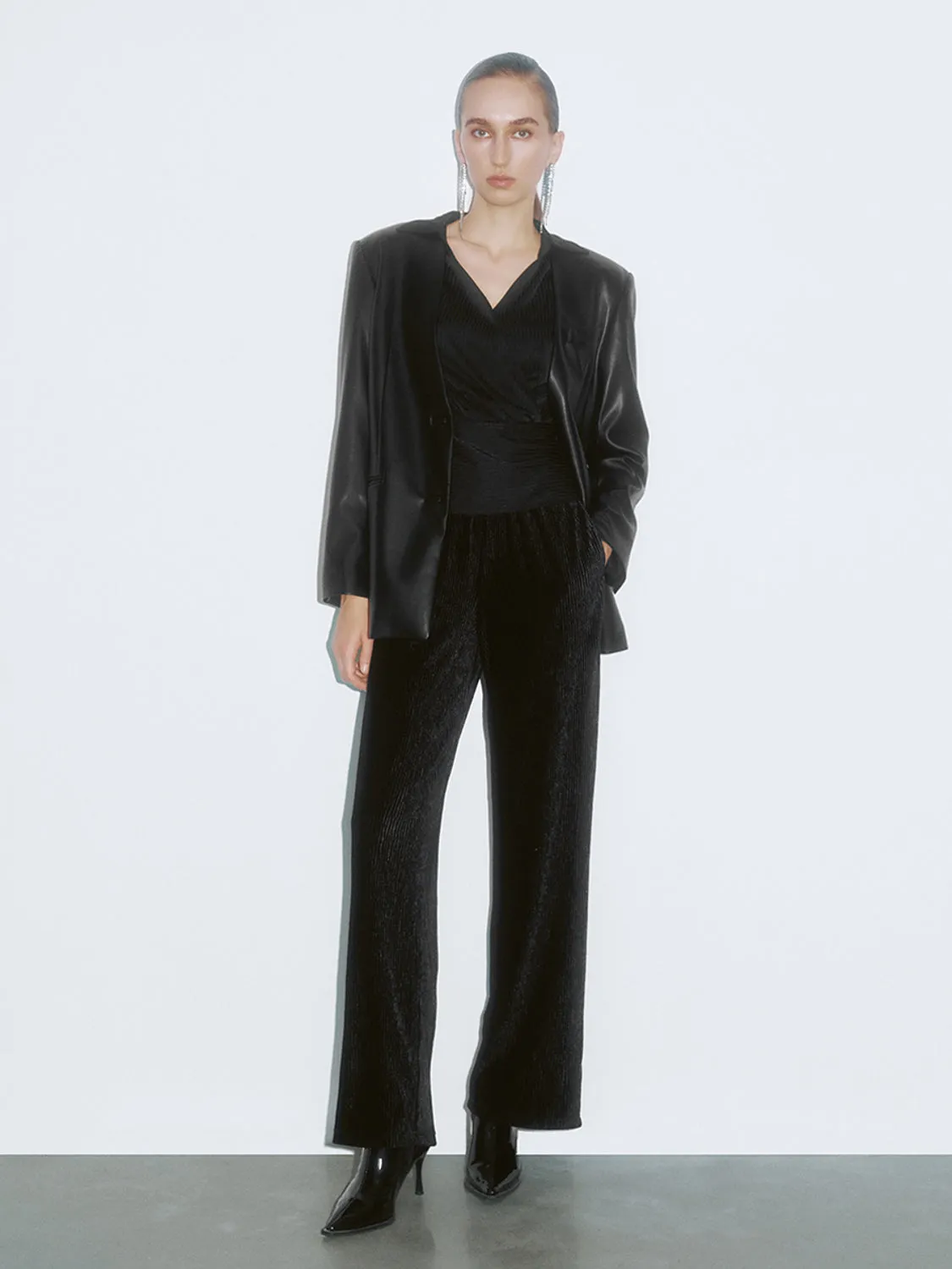 Regular Wide-Leg Pants sold by Urban Revivo product image thumbnail 5