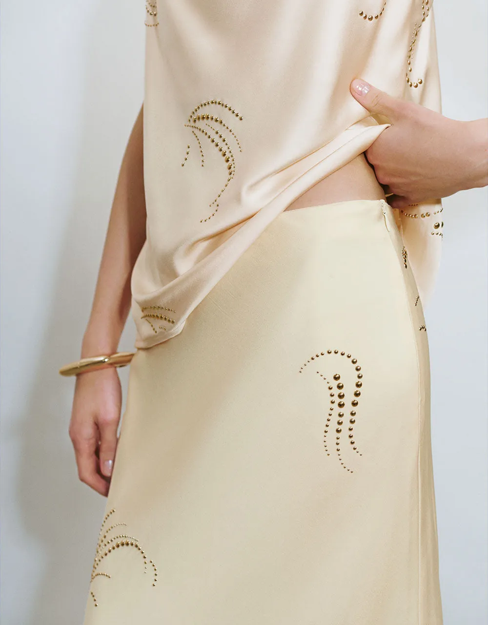 Midi Fishtail Skirt sold by Urban Revivo product image thumbnail 5