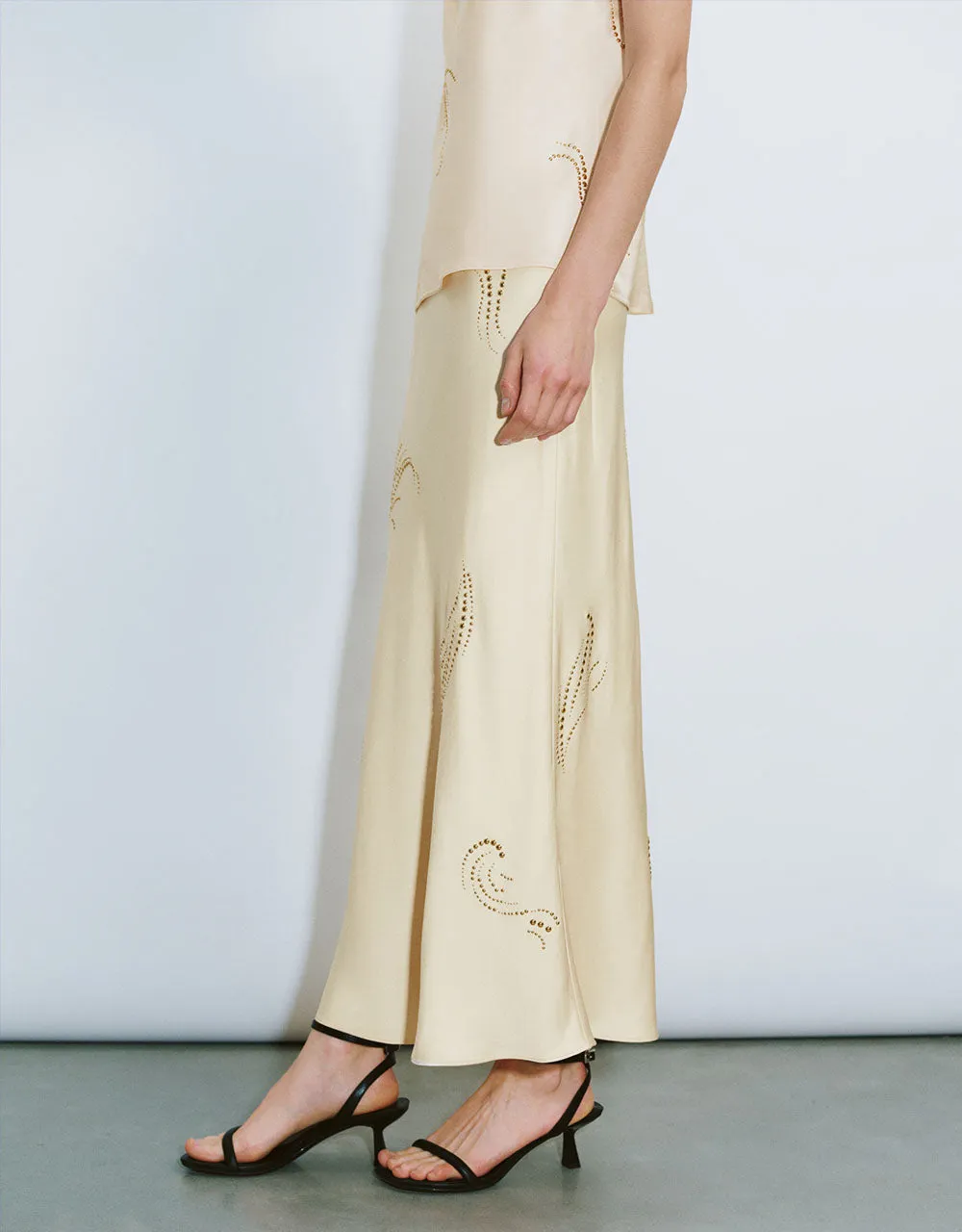 Midi Fishtail Skirt sold by Urban Revivo product image thumbnail 4